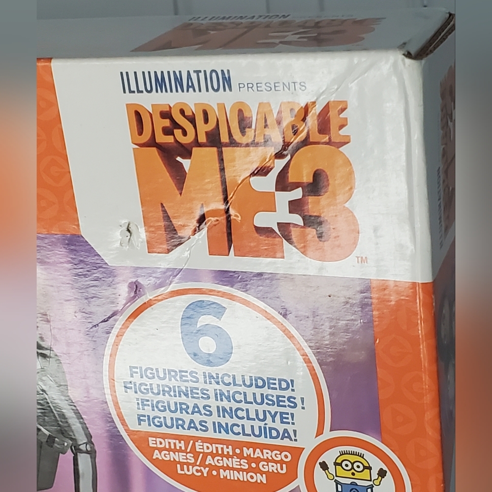 New Mega Construx Despicable Me 3 Family Luau Party 123 Piece Set, FHY38 - Picture 11 of 12